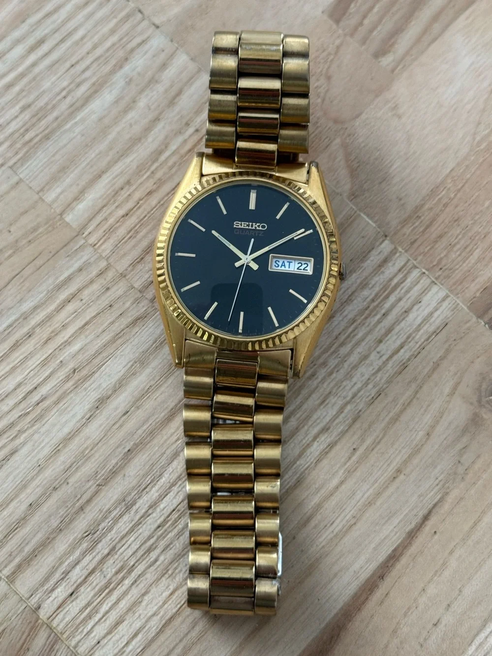 Seiko Presidential Vintage Men’s Watch Gold Case Bracelet Black Dial Date Window
